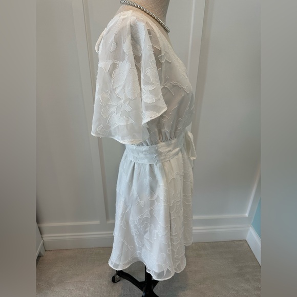Lulu's White Flutter Sleeve Mini Dress Size Small - Picture 5 of 9